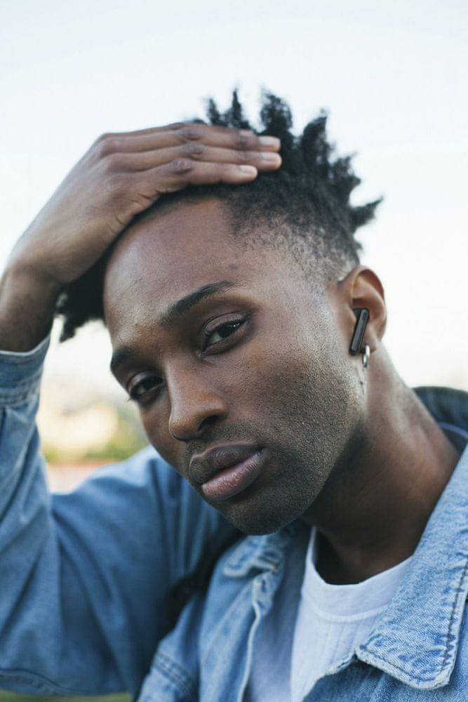 JBL Tune 225TWS průhledná černá - Obrázek 7