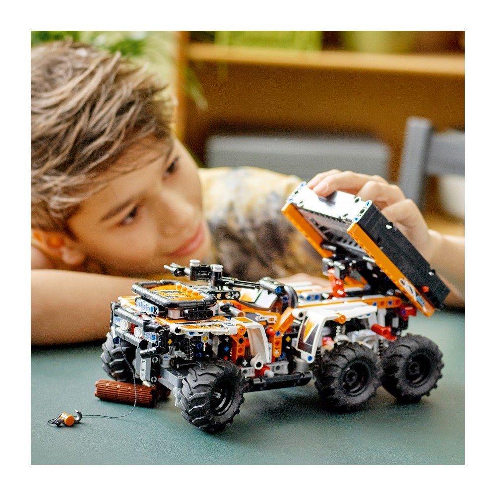 LEGO Technic 42139 Terénní vozidlo - Obrázek 2