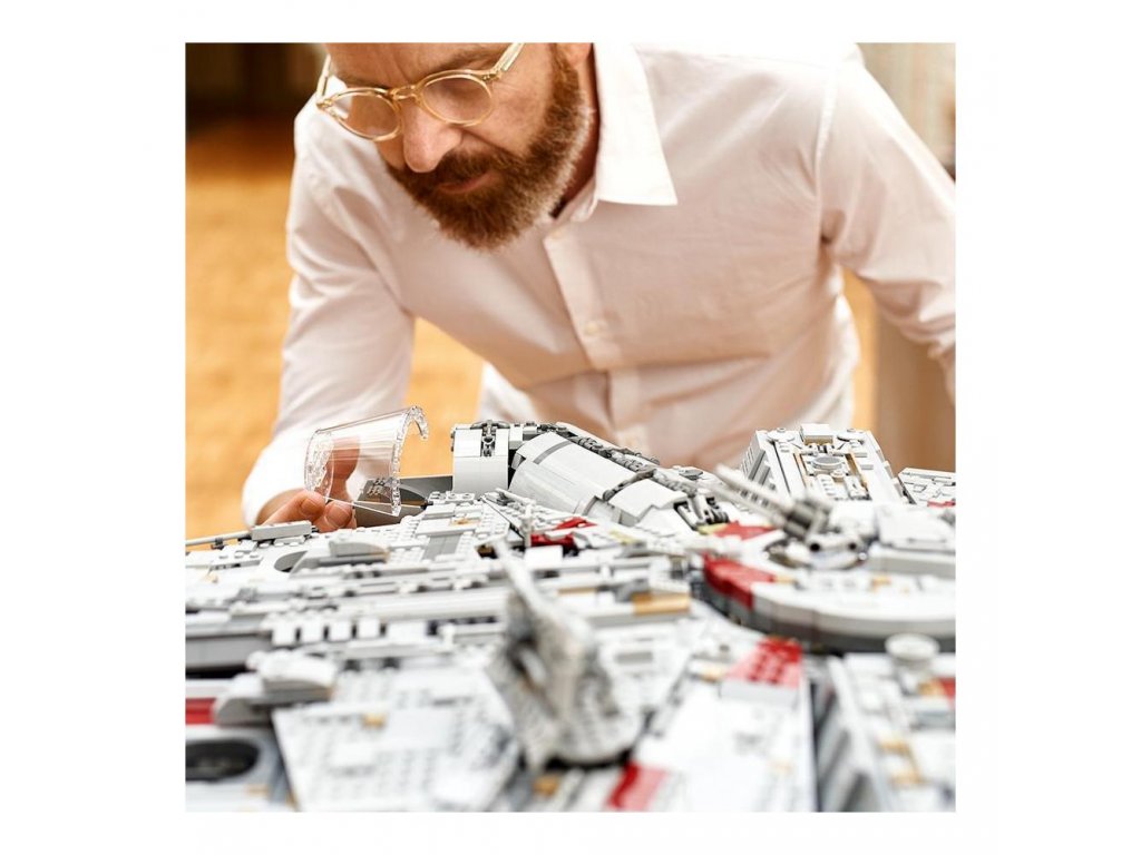 LEGO® Star Wars™ 75192 Millennium Falcon - Obrázek 4