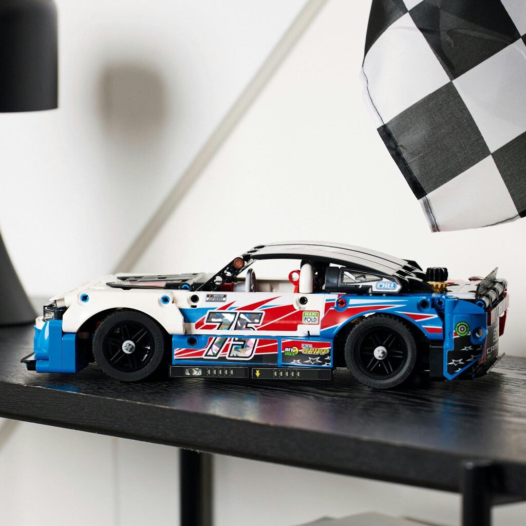 LEGO® Technic 42153 NASCAR® Next Gen Chevrolet Camaro ZL1 - Obrázek 5