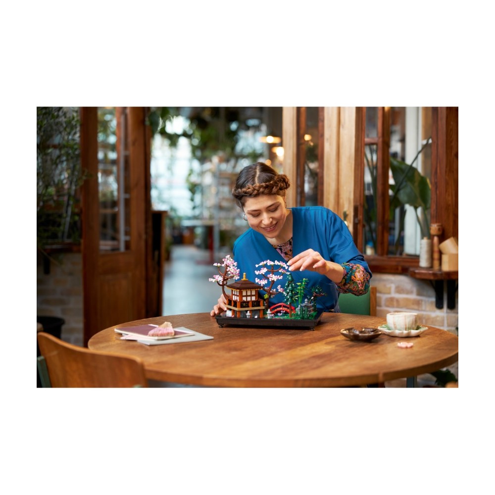 LEGO® Icons 10315 Tichá zahrada - Obrázek 5