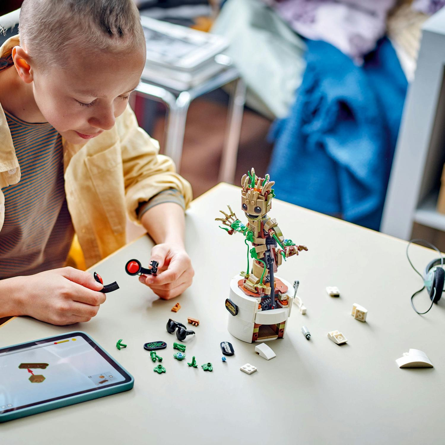 LEGO Marvel 76297 Tančící Groot - Obrázek 8