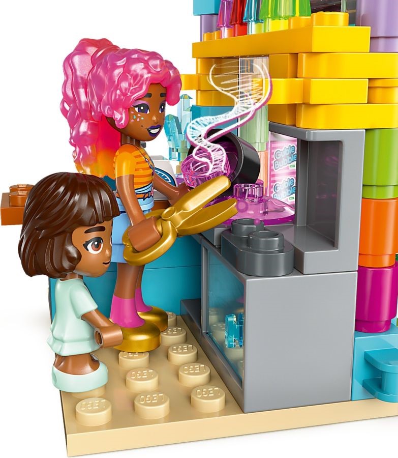LEGO® Friends 42649 Cukrárna v městečku Heartlake - Obrázek 6