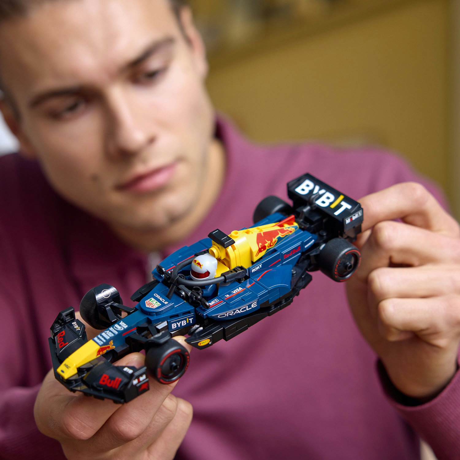 LEGO Speed Champions 77243 Závodní auto Oracle Red Bull Racing RB20 F1® - Obrázek 4