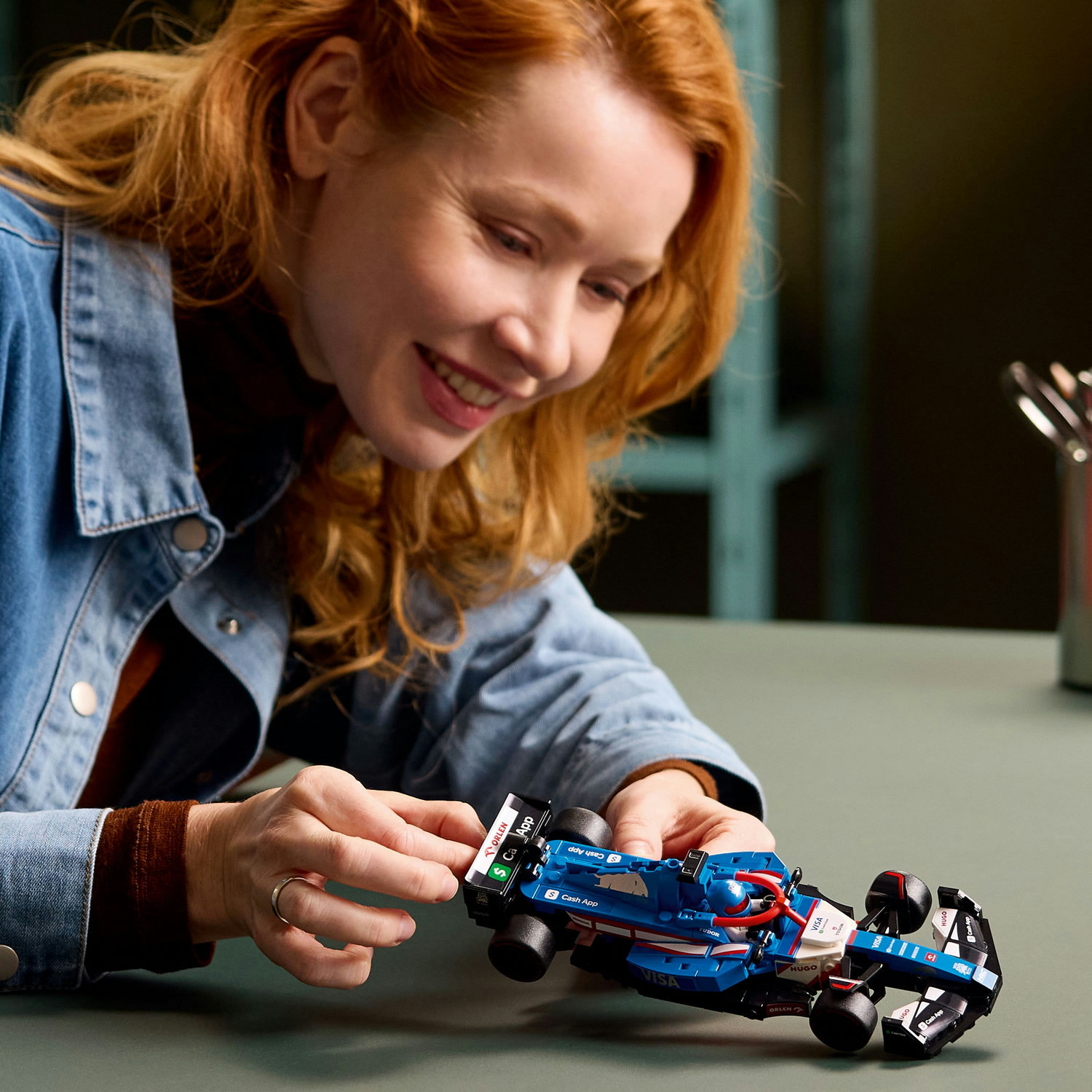 LEGO® Speed Champions 77246 Závodní auto Visa Cash App RB VCARB 01 F1 - Obrázek 6