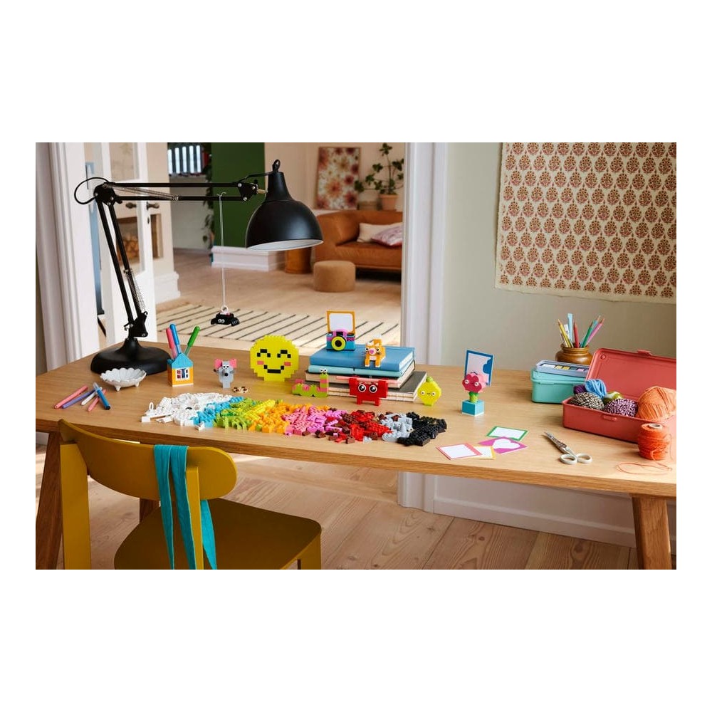 LEGO® Classic 11042 Kreativní veselá krabička - Obrázek 5