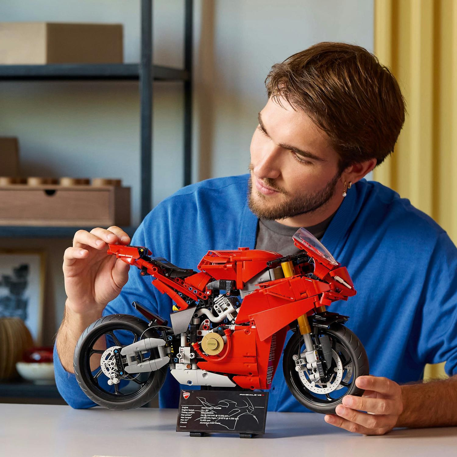 LEGO® Technic 42202 Motorka Ducati Panigale V4 S - Obrázek 3