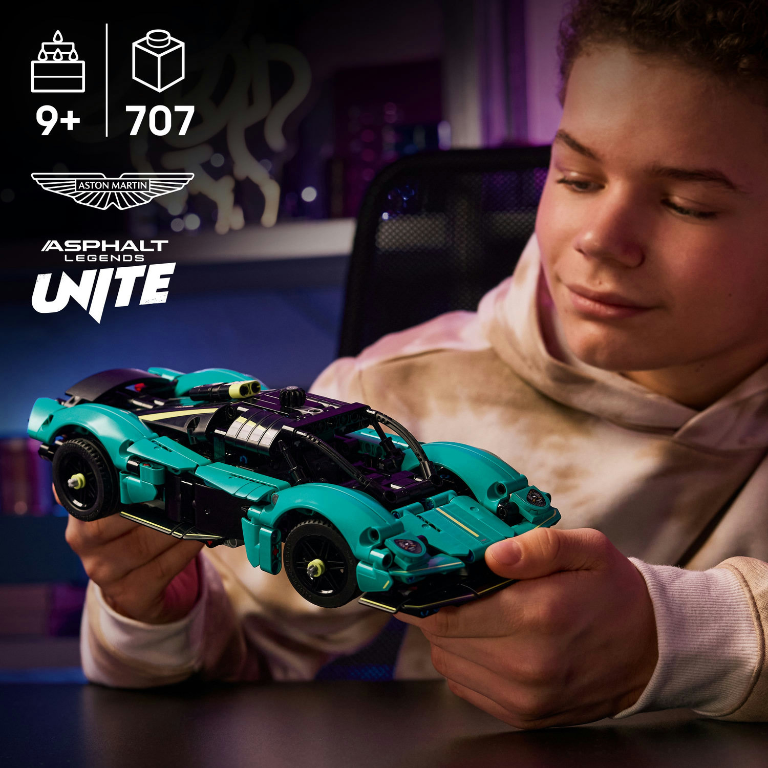 LEGO® Technic 42208 Aston Martin Valkyrie - Obrázek 3
