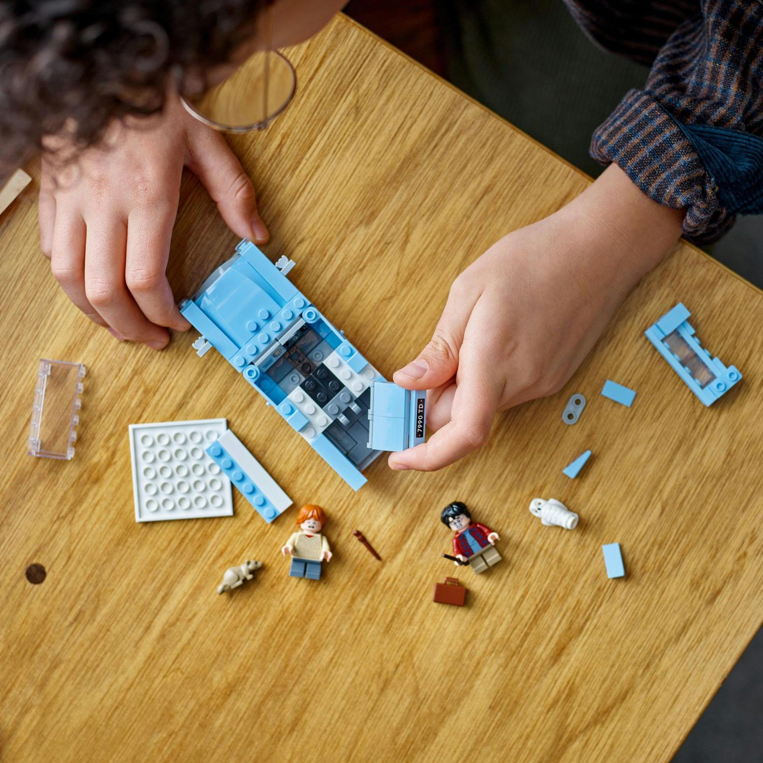 LEGO® Harry Potter 76424 Létající Ford Anglie - Obrázek 4