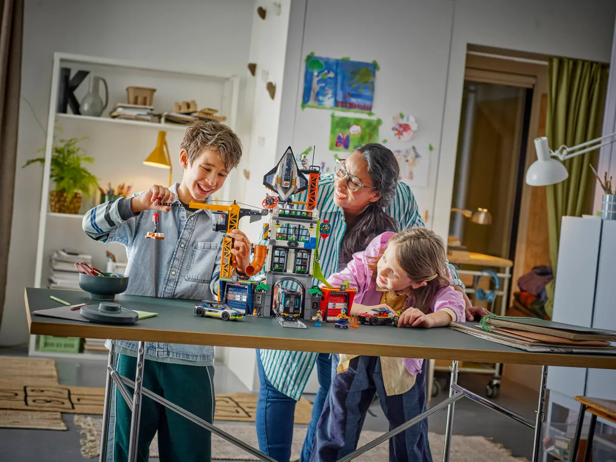 LEGO® City 60473 Věž City - Obrázek 4