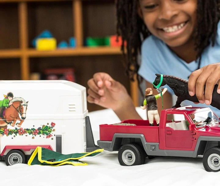 Schleich Pick-up s koňským přívěsem - Obrázek 5