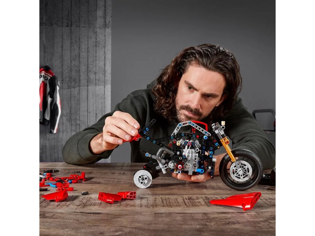 LEGO® Technic 42107 Ducati Panigale V4 R - Obrázek 11