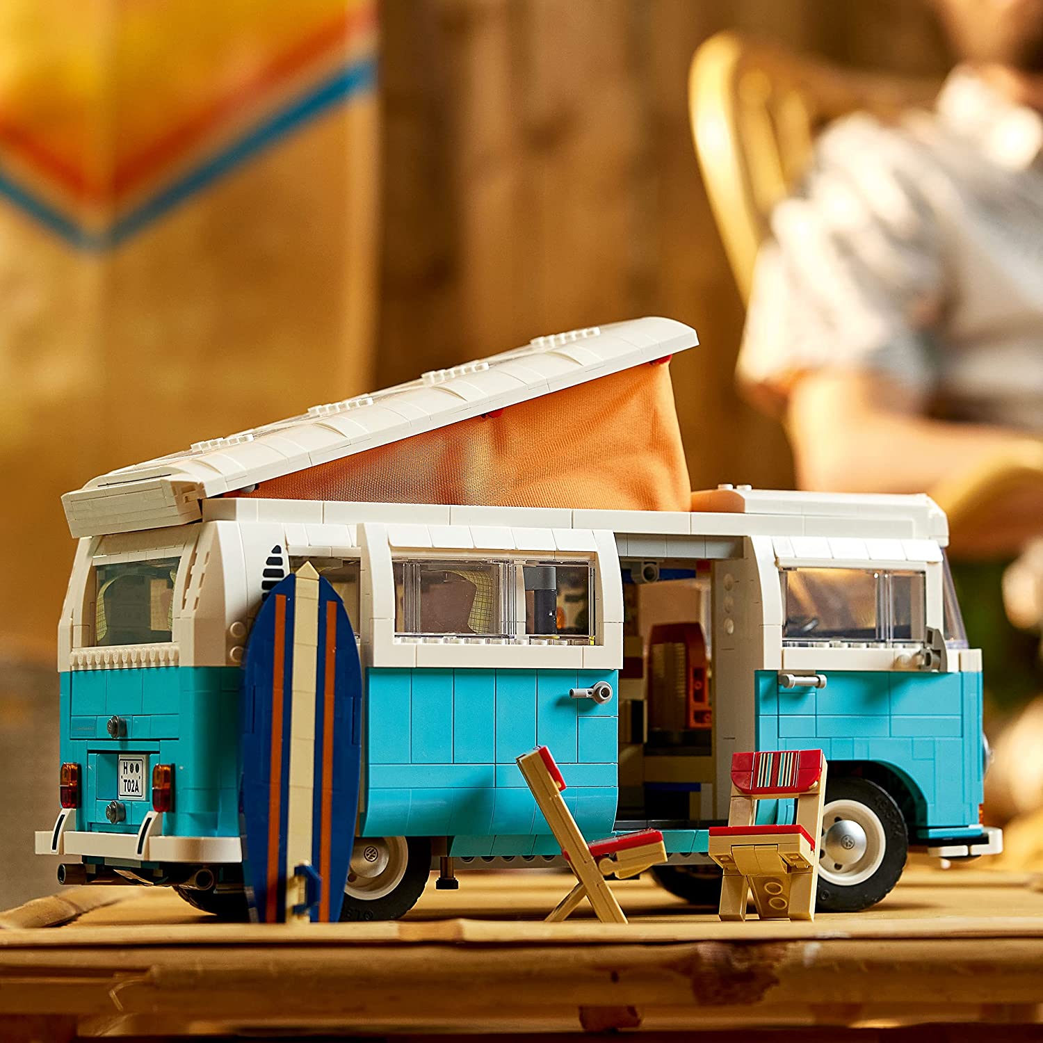 LEGO® Creator Expert 10279 Volkswagen T2 Camper Van - Obrázek 4