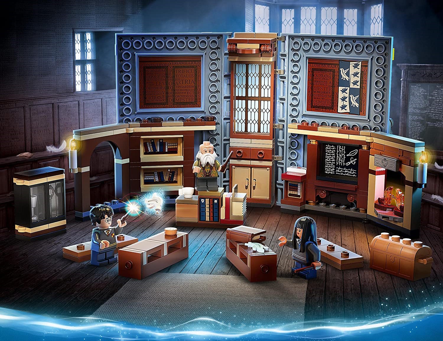 LEGO® Harry Potter™ 76385 Kouzelné momenty z Bradavic: Hodina kouzelných formulí - Obrázek 4