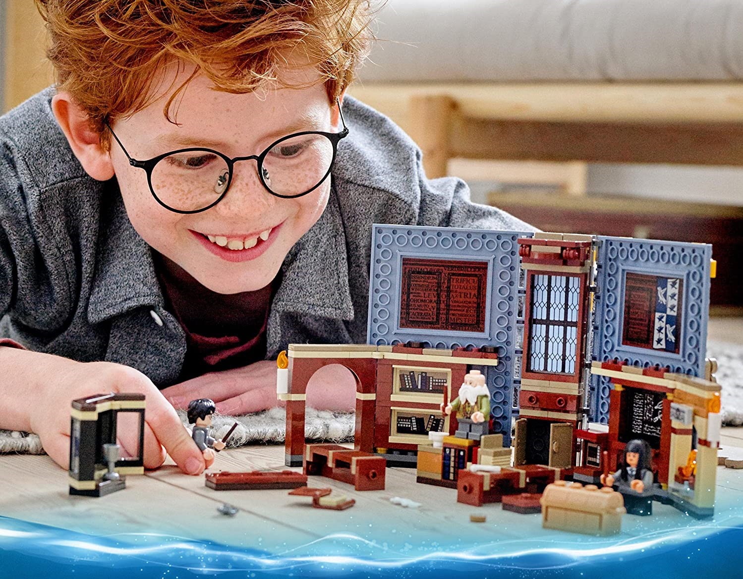 LEGO® Harry Potter™ 76385 Kouzelné momenty z Bradavic: Hodina kouzelných formulí - Obrázek 6