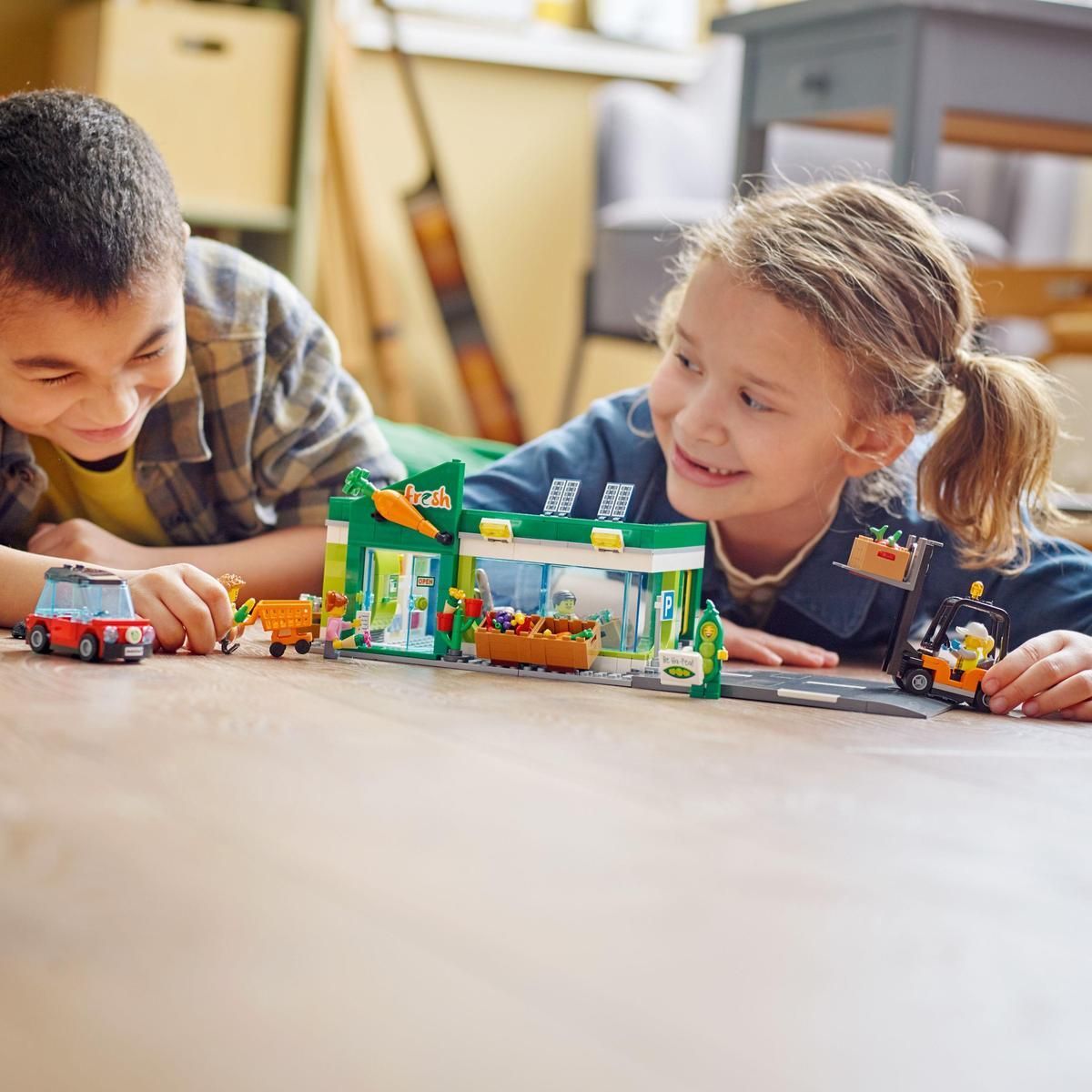 LEGO® City 60347 Obchod s potravinami - Obrázek 5