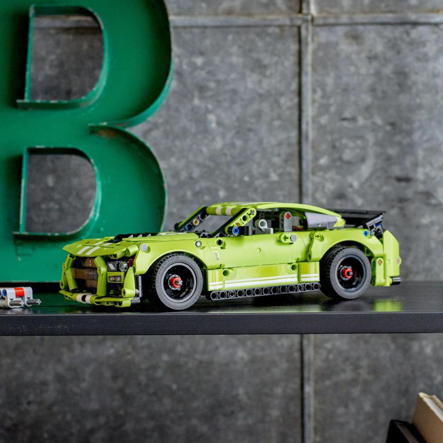 LEGO® Technic 42138 Ford Mustang Shelby® GT500® - Obrázek 7