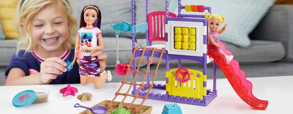 Panenka Barbie chůva na hřišti herní set Panenka Barbie chůva na hřišti herní set