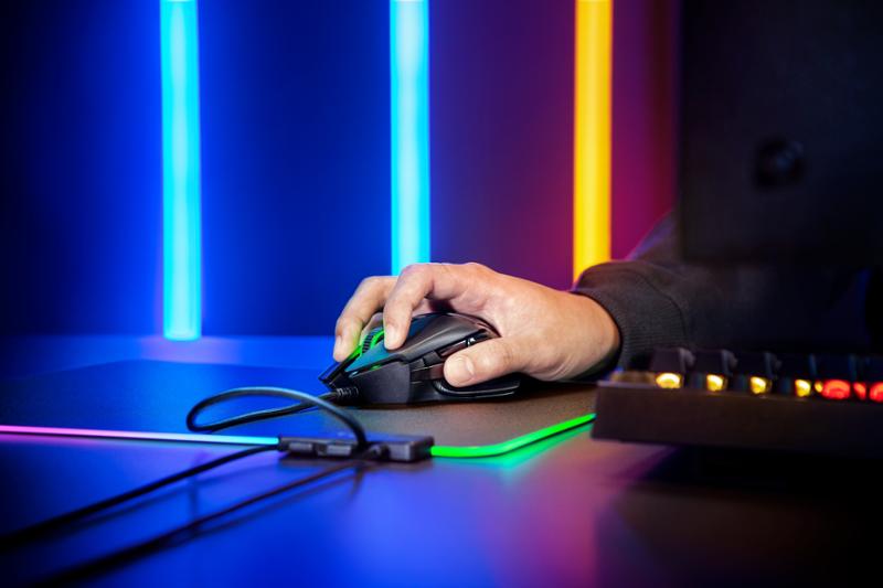 Razer Basilisk V2 černá (RZ01-03160100-R3M1) - Obrázek 9