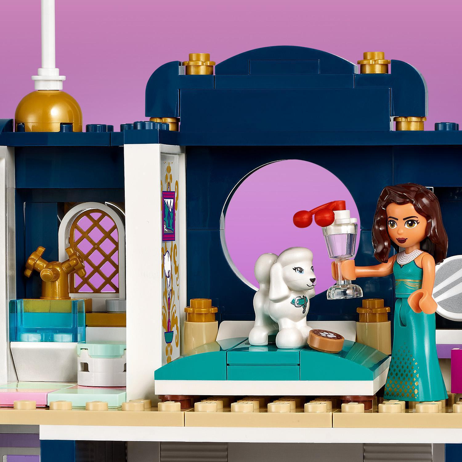 LEGO Friends 41684 Hotel v městečku Heartlake - Obrázek 6