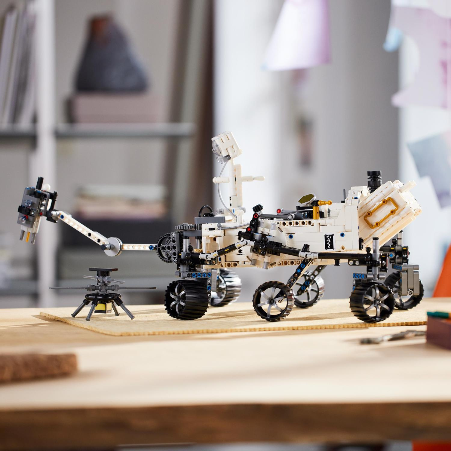 LEGO® Technic 42158 NASA Mars Rover Perseverance - Obrázek 7