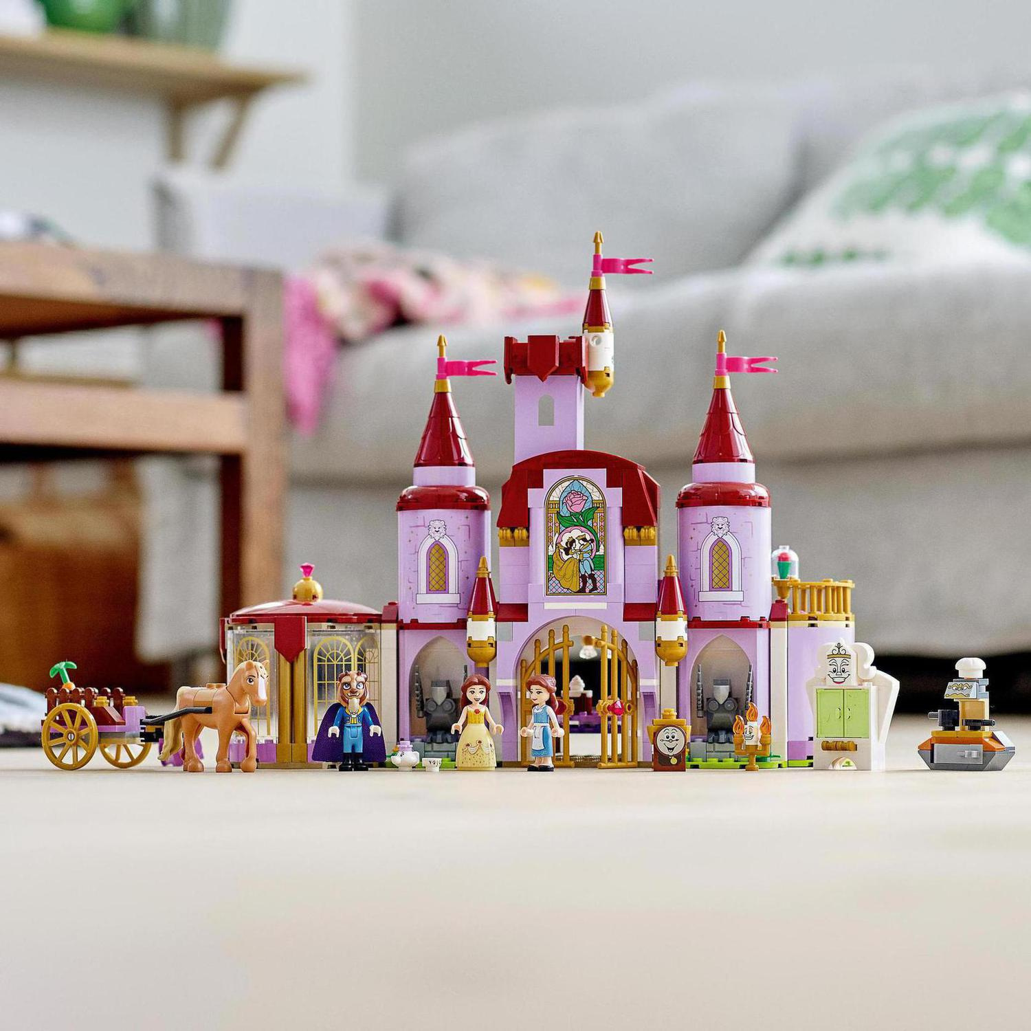 LEGO® Disney Princess™ 43196 Zámek Belly a zvířete - Obrázek 7