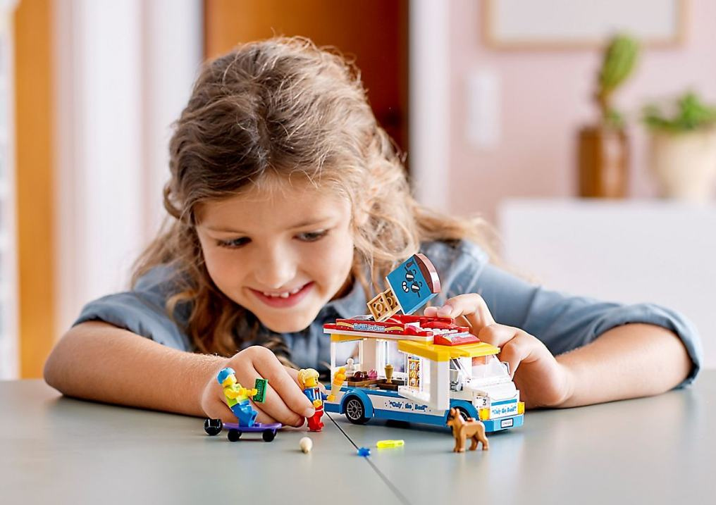 LEGO City 60253 Zmrzlinářské auto - Obrázek 5