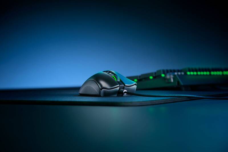 Razer DeathAdder V2 (RZ01-03210100-R3M1) černá - Obrázek 9