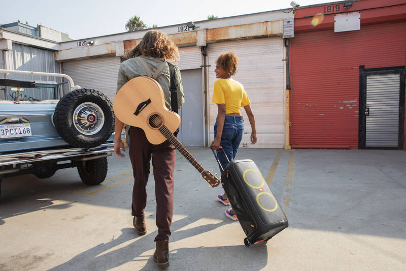 Party reproduktor JBL PARTYBOX 310 černý + mikrofon - Obrázek 20